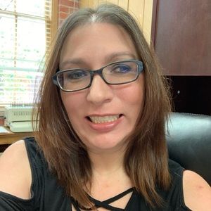 Meet your Posher, Caralyn